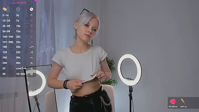 GoldenLenarz online show from 06.14.26
