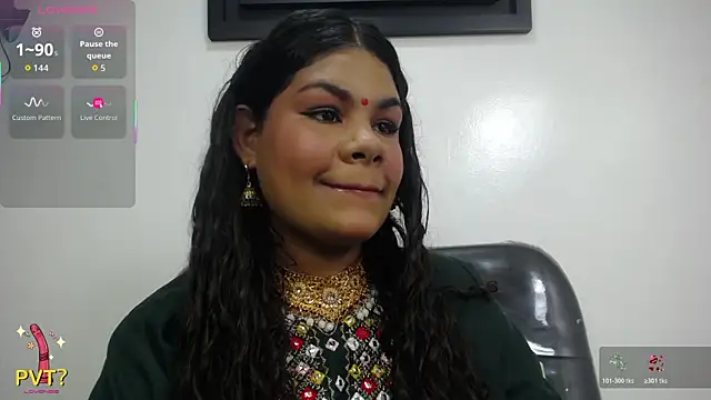 Snapshot of yaazhinii chatting on 06.23.26 yaazhinii online show from 06.23.26