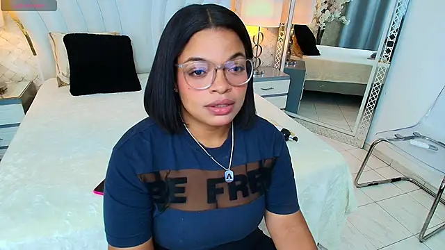 YazminJenner online show from 04.24.26