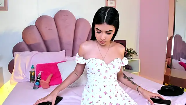 Snapshot of Lili_Stone_ chatting on 03.09.26 Lili Stone online show from 03.09.26