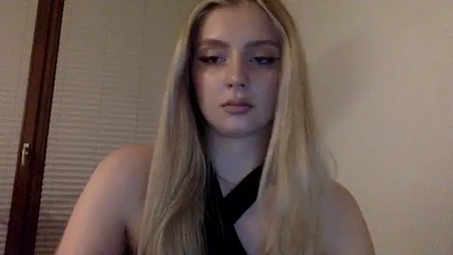 MayaWetDream online show from 04.28.26