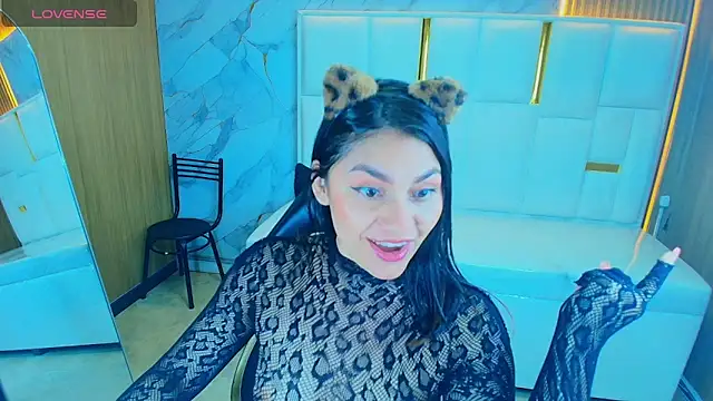 rox luxury tf online show from 05.06.26