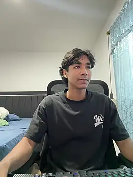 Pedestal diamant online show from 02.22.26