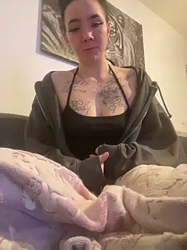 zoeelovee online show from 02.27.26