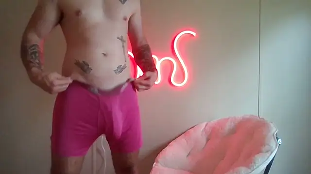 Snapshot of midnightsinz chatting on 03.26.26 midnightsinz online show from 03.26.26