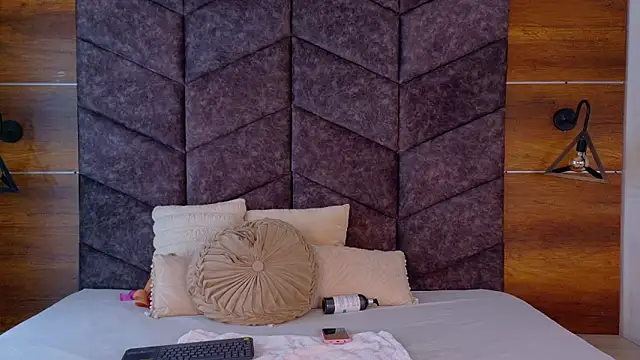 FernandaBrown   online show from 02.24.26