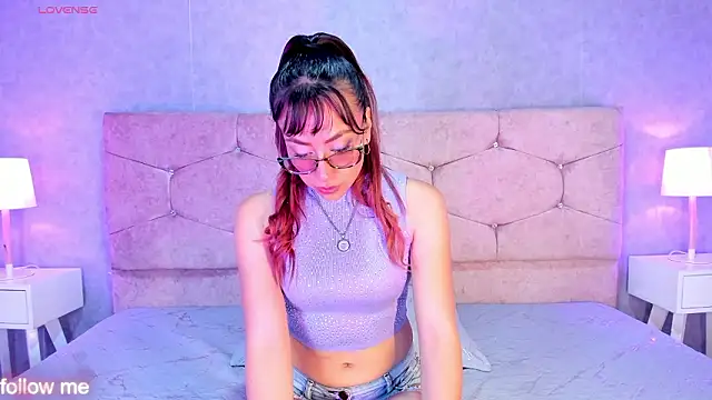 Chloe Miiler online show from 03.12.26