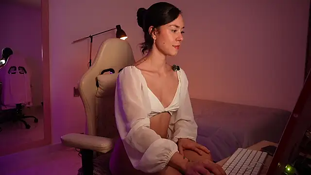 Madisonlara1 online show from 05.07.26