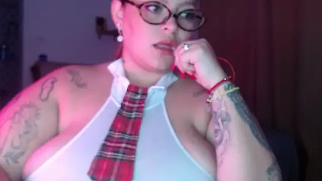 Snapshot of Angiegranados chatting on 03.26.26 Angiegranados online show from 03.26.26