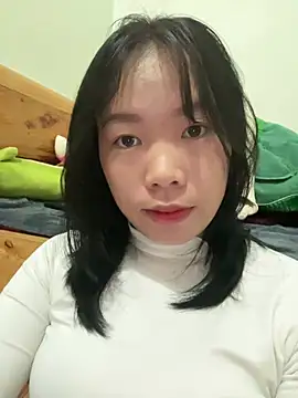 Snapshot of DoliceGirl2k chatting on 02.05.26 DoliceGirl2k online show from 02.05.26