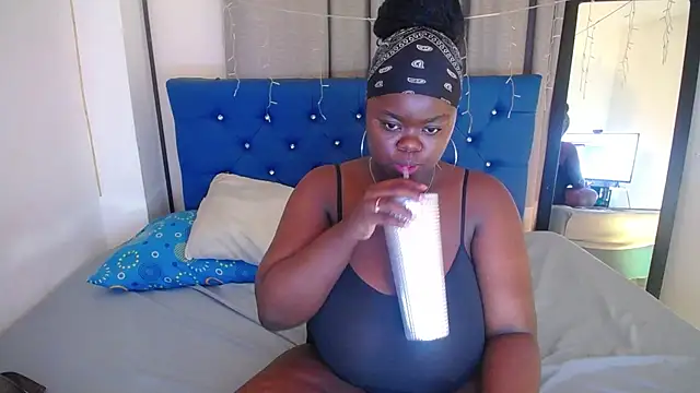 neighbor-ebony online show from 07.18.26