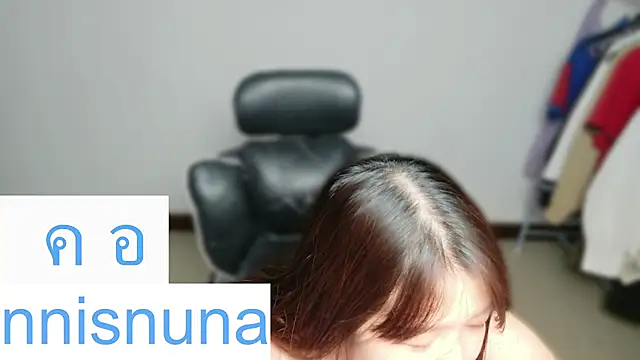 Snapshot of nunanunanuna chatting on 06.27.26 nunanunanuna online show from 06.27.26