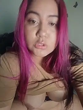 Snapshot of marilush chatting on 05.17.26 marilush online show from 05.17.26