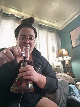 Snapshot of kayleighgirl chatting on 04.04.26 kayleighgirl online show from 04.04.26