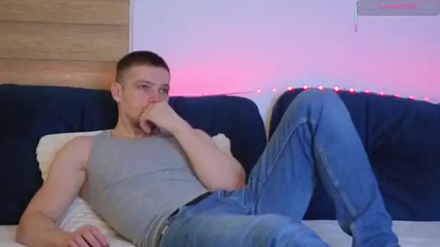 JulianTurner online show from 02.14.26