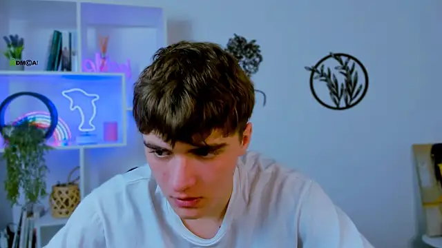 Snapshot of emil_lucky chatting on 02.23.26 emil lucky online show from 02.23.26