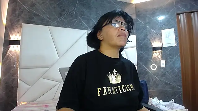 jennifer 0717 online show from 04.24.26