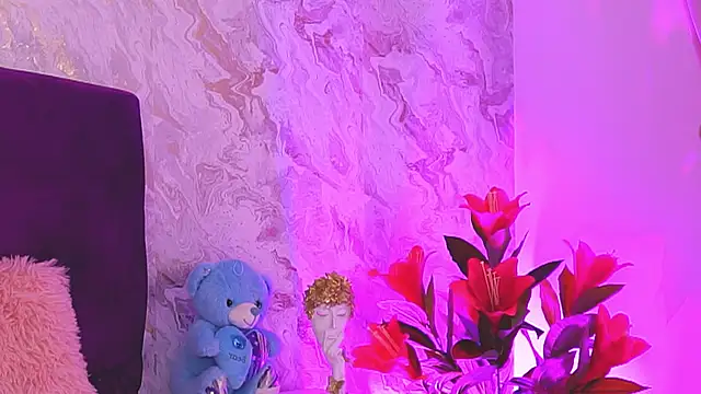 EllinaNuria online show from 02.23.26