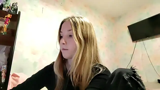 TiaBIanks online show from 03.11.26