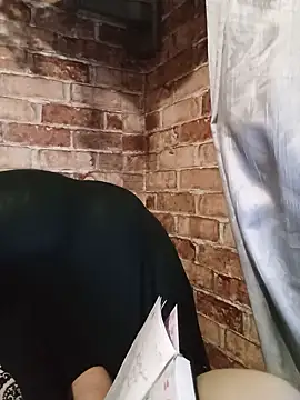 Snapshot of itismyhobby chatting on 01.05.25 itismyhobby online show from 01.05.25