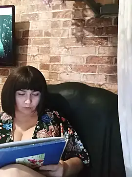 Snapshot of itismyhobby chatting on 02.13.25 itismyhobby online show from 02.13.25