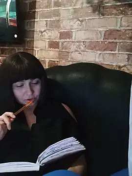 Snapshot of itismyhobby chatting on 02.28.25 itismyhobby online show from 02.28.25