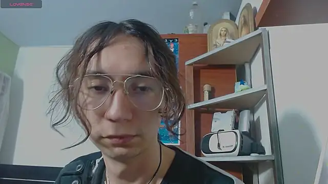 Snapshot of najimi_uwu_ chatting on 02.25.26 najimi uwu online show from 02.25.26