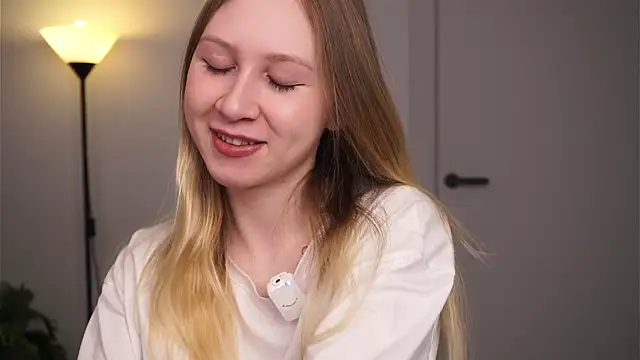 Snapshot of MiHabeck chatting on 02.12.26 MiHabeck online show from 02.12.26