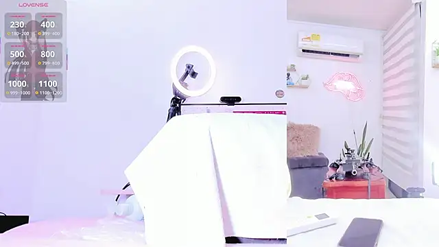 lana  kane   online show from 05.30.26