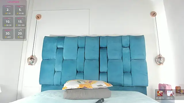 Snapshot of venezolana__caro chatting on 07.23.26 venezolana caro online show from 07.23.26