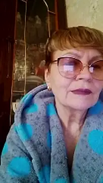SophieBurns online show from 04.21.26