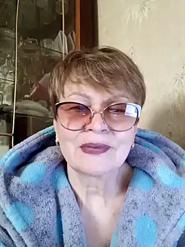 SophieBurns online show from 04.30.26