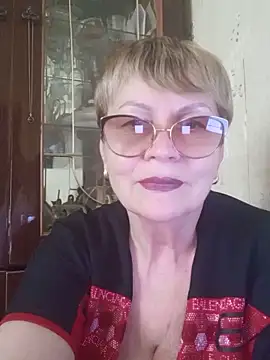 SophieBurns online show from 06.12.26