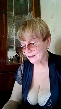SophieBurns online show from 06.26.26