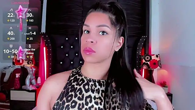 Makeyla Fox  online show from 03.13.26