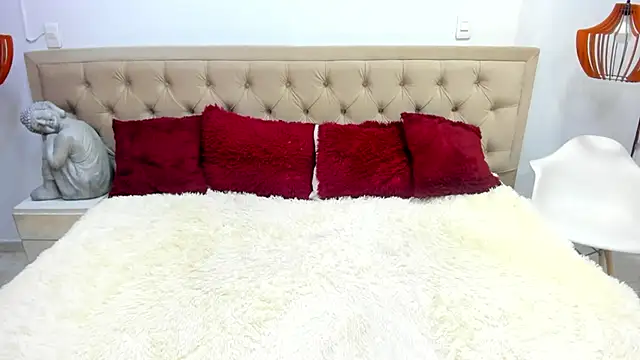 Snapshot of lucyscay_ chatting on 02.24.26 lucyscay online show from 02.24.26