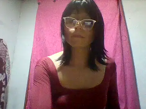 lucyscay  online show from 04.12.26