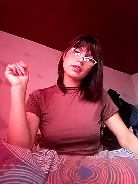 lucyscay  online show from 05.02.26