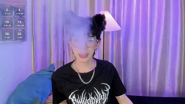 Demian Hush online show from 04.23.26