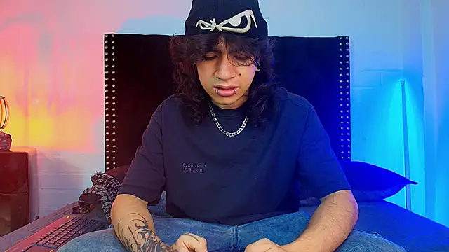 Axell Kussh online show from 02.21.26