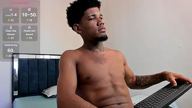 Snapshot of Nehemiaa_boy chatting on 03.01.26 Nehemiaa boy online show from 03.01.26