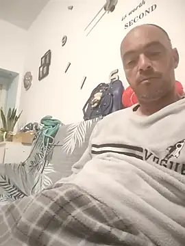 Snapshot of circott chatting on 03.06.26 circott online show from 03.06.26