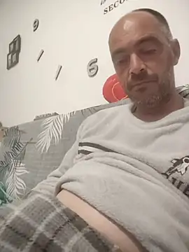 Snapshot of circott chatting on 03.11.26 circott online show from 03.11.26