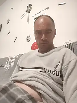 Snapshot of circott chatting on 03.16.26 circott online show from 03.16.26