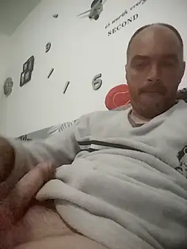 Snapshot of circott chatting on 03.20.26 circott online show from 03.20.26