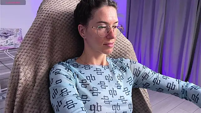 Katy Kar online show from 07.10.26
