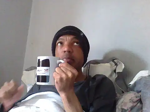 Snapshot of lavelle26 chatting on 03.23.26 lavelle26 online show from 03.23.26