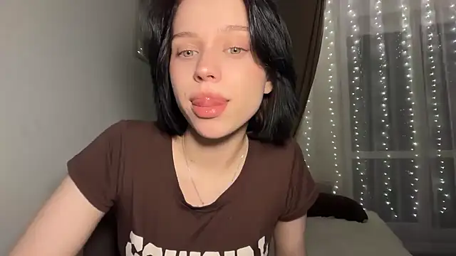  luna fox  online show from 02.08.26