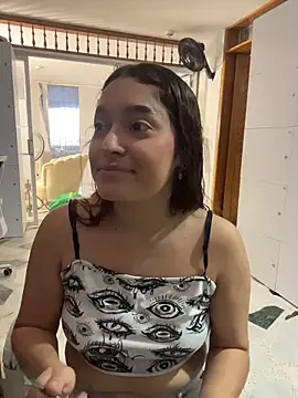 Emily Harpeer online show from 06.08.26