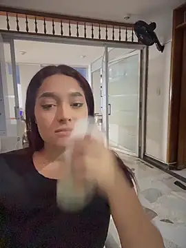 Snapshot of Emily_Harpeer chatting on 06.18.26 Emily Harpeer online show from 06.18.26